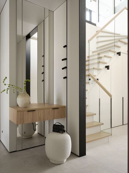 Зеркала в КМ Residence Prime