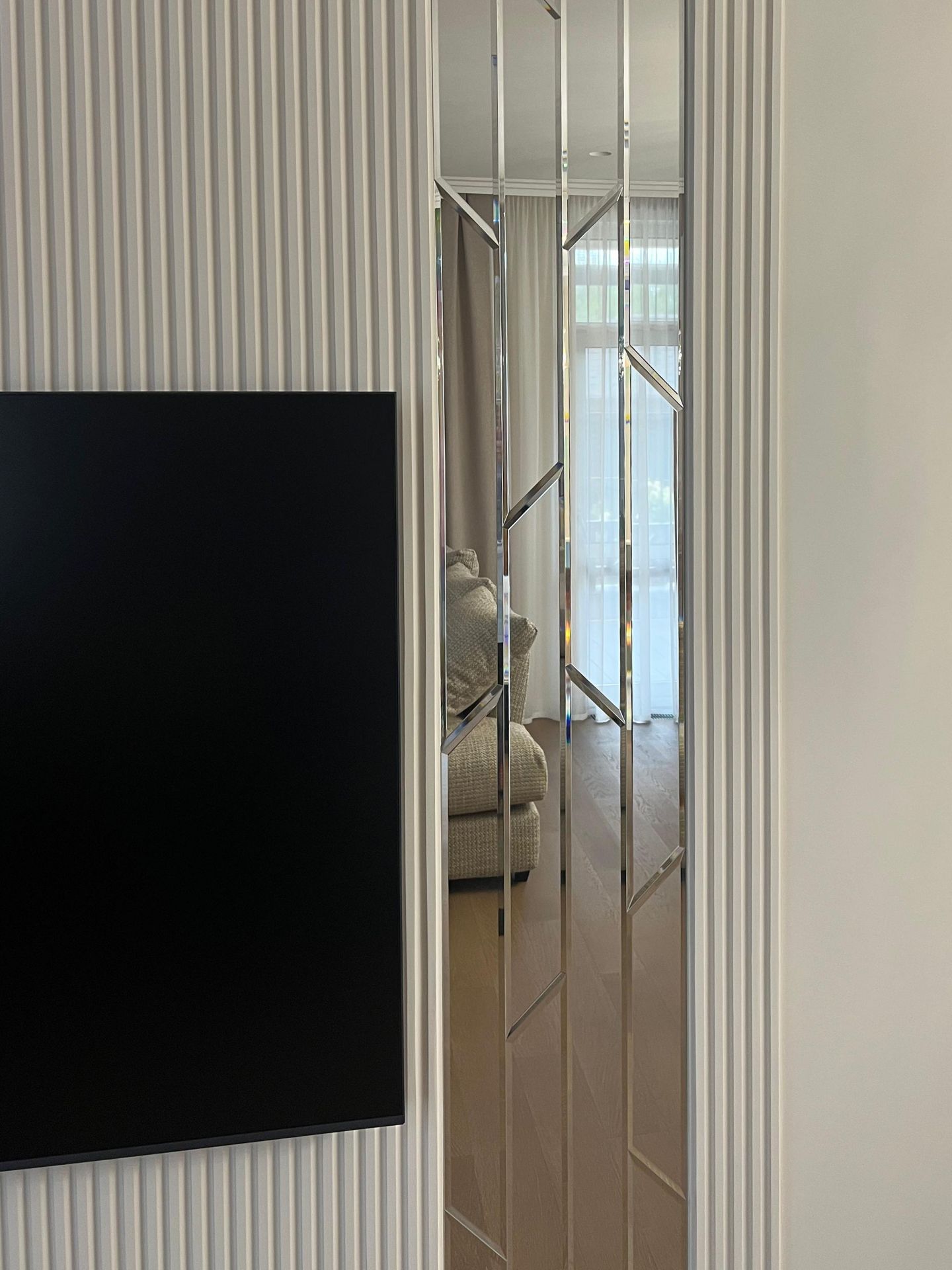 Зеркальное панно